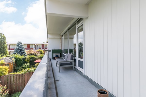 Foto - Verkocht onder voorbehoud: In het geliefde Welten ligt dit goed onderhouden en instapklare appartement met 3 slaapkamers, open keuken en twee balkons. 